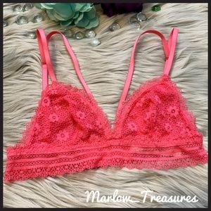 Victorias Secret Comfy Lined Sexy Lace Bralette XS